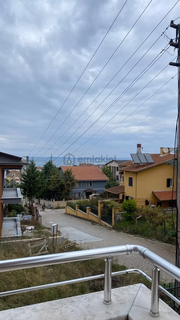 Yalova Kazım Karabekir'de Deniz Manzaralı Kiralık 3+1 Daire 1