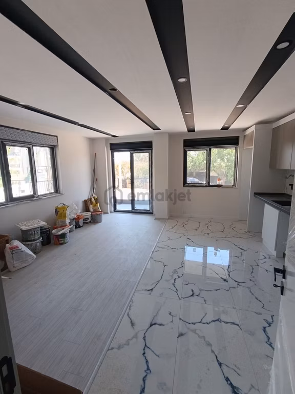 Varsak Şelale Mah. Genişletme Yapılacak 2+1 80 Mt. 1