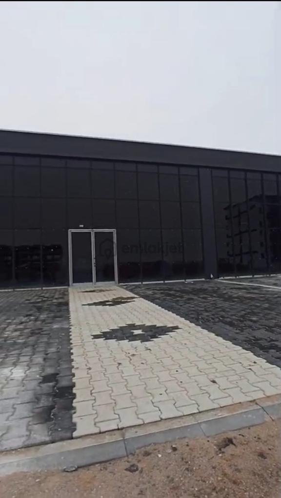 Esenboğada 750m2 Kullanım Alanlı , İskanlı Satılık Dükkan 2