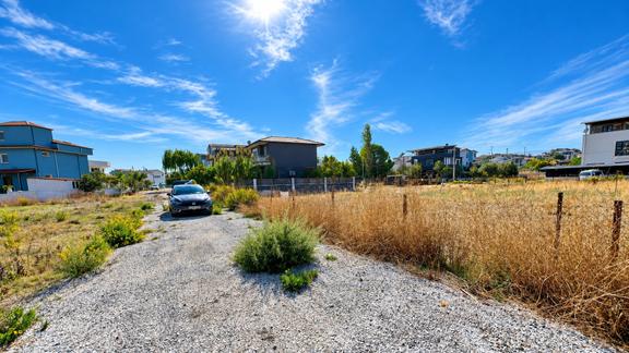 Urla Torasanda Denize Yakın 0.30 İmarlı Arsa 2