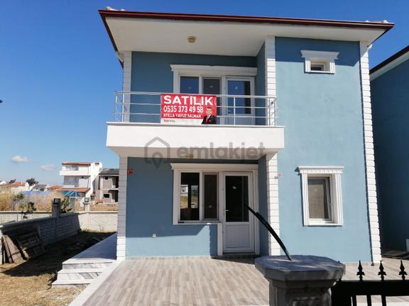 Ayvalık Altınova Sahile Yakın Deniz Manzaralı Satılık 2+1 Villa 2