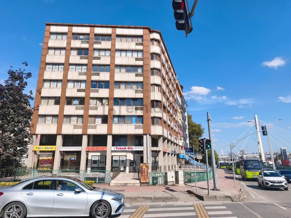 Cb-mark'ta Kocaeli / İzmit Fazlıoğlu İş Merkezinde Kiralık Ofis 1