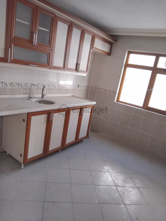 Hemdem Gayrimenkul'den Piyade'de Arakatta Geniş Ferah 2+1 Kiralık Daire 2