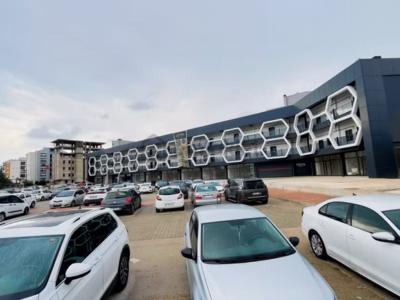 Kepez Devlet Hastanesi Karşısı Cadde Cephe 1.kat 2+1 Ofis/daire 1