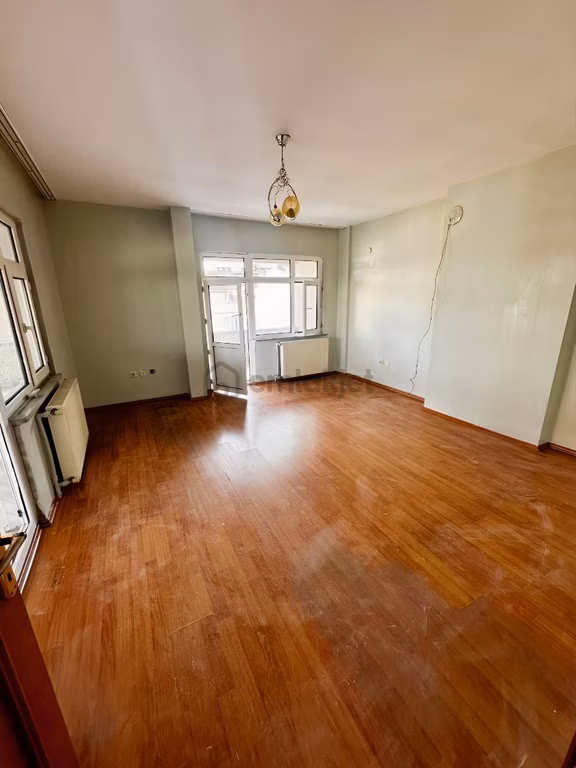 İstasyon Mah'de Kalp Damar Hastanesi'ne 50m² Aile Apartmanın Da 1