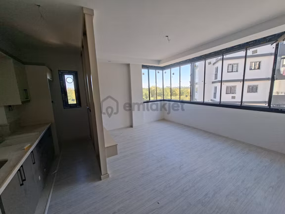 Yüreğir Ptt Evleri Sıfır Düşük Katlı Yapı 3+1 Açık Mutfak 2