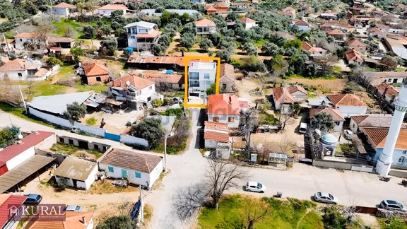 Çakaltepede Tekmüstakil Tapulu 3+1ev Bahçe Teras Menderes İzmir 1