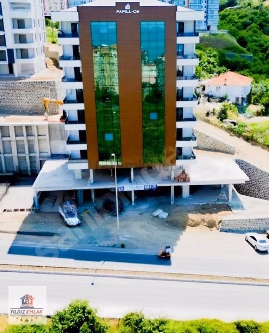 Yıldız Gayrimenkulden Anayol Cepeli Satılık Yatırımlık Dükkanlar 2