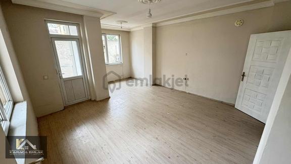 Düdenbaşı Mahallesi 2+1 Eşyasız Kiralık Daire 1