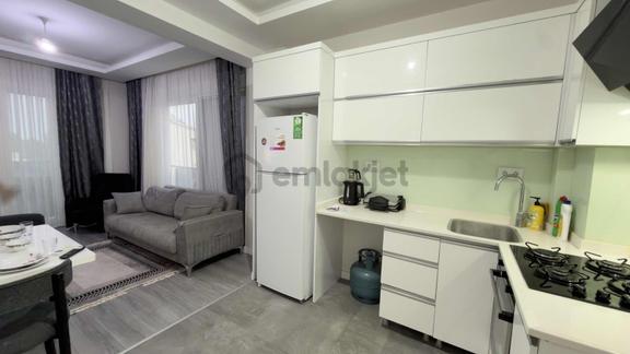 Kadrıyede Kiralık Sıfır Lüks 1+1 Daire Havuzlu Site İçerisinde 2
