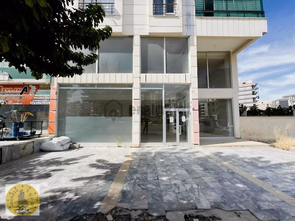 Cadde Cepheli 500 M² Satılık İş Yeri & Mağaza 1