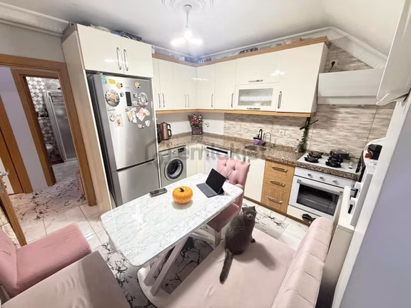 Demir İnşaat Uğurmumcu Mah 95 M² 2+1 Harika Bahçe Katı Daire 1