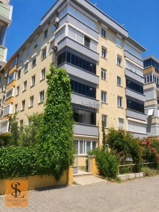 Ayvalık - Sarımsaklı'da Merkezi Konum Eşyalı 3+1 Kiralık Daire 1