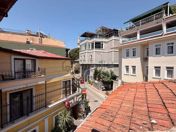 Sultanahmet'te Turizm Yatırımcısına Butik Otel Projesine Uygun 1