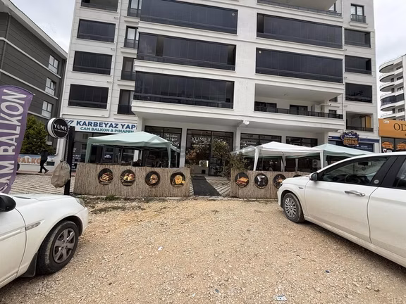 Kayapada 350 M² Kullanım Alanlı, Faal Devren Satılık Cafe 2