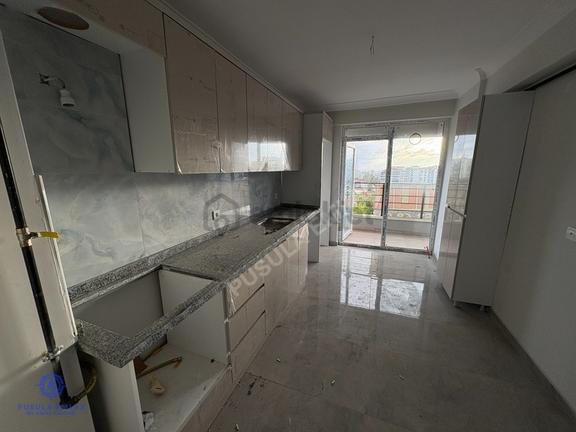 Pusula 'dan Tamamı Krediye Uygun Önü Açık Sıfır 3+1 Geniş Daire 2