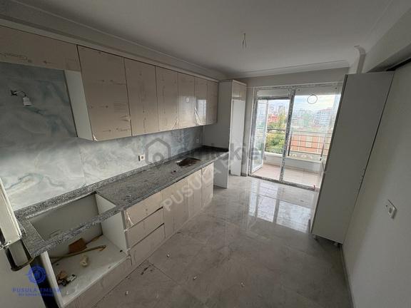 Pusula 'dan Tamamı Krediye Uygun Önü Açık Sıfır 3+1 Geniş Daire 1