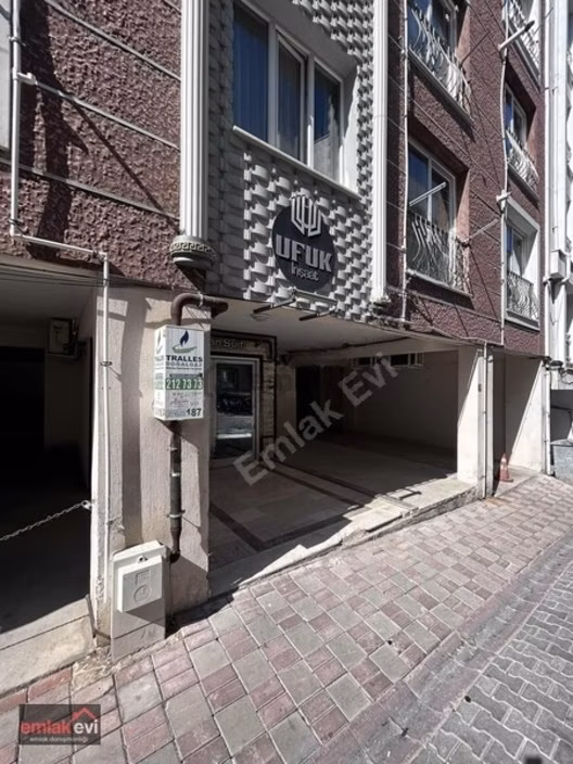 Emlak Evi'nden Zaferde Kombili Asansörlü Kiralık Daire 2