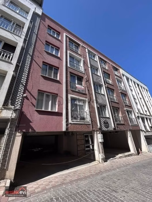 Emlak Evi'nden Zaferde Kombili Asansörlü Kiralık Daire 1