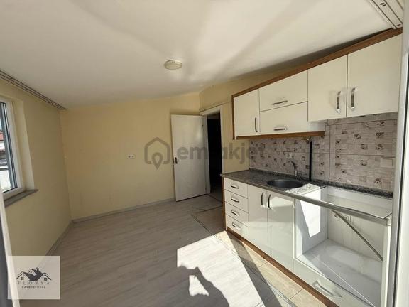 Florya Gayrimenkulden Sümerde Satılık 4+1 Dubleks Daire! 1