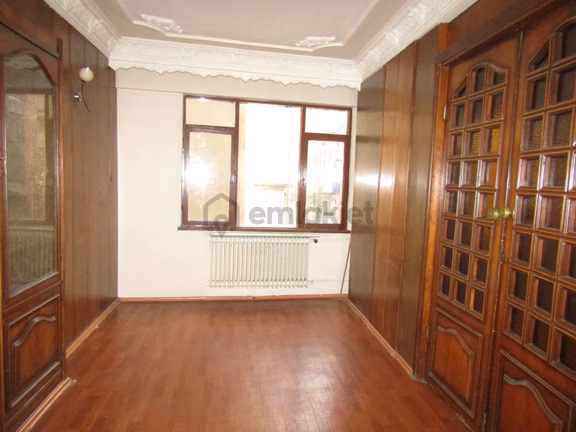 Setbaşı Ünlü Cadde Gözaçan İşhanı 50m2 2.arakat Kiralık İşyeri 10.000tl 2