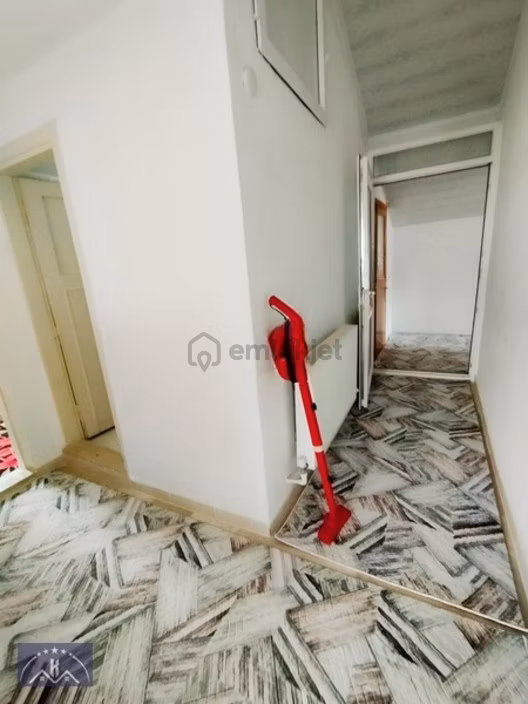 Burdur Merkez Fevzi Çakmak Mahallesinde 2+1 Eşalı Kiralık Daire 2