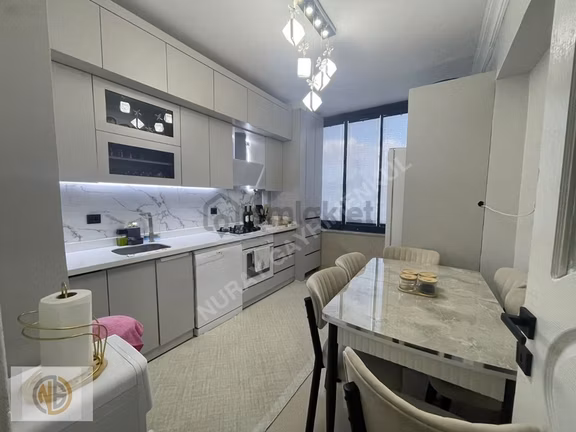 Yeditepe 72 Cadde Üzeri Satılık Lüks 2+1 Daire (95m² Net) 2