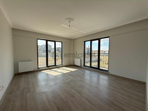 312 | İncekte Bağımsız Mutfaklı Arakat 84m2 Geniş 2+1 Daire 1