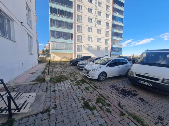 Sivas Merkez Kılavuz Mh. Kiralık 3+1 Daire (130m²) 2