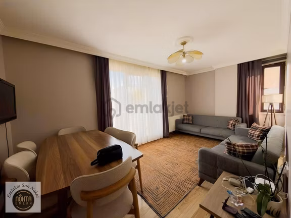 Nokta Emlak'dan Satılık 2+1 İskanlı Arakat Ön Cephe Daire 2