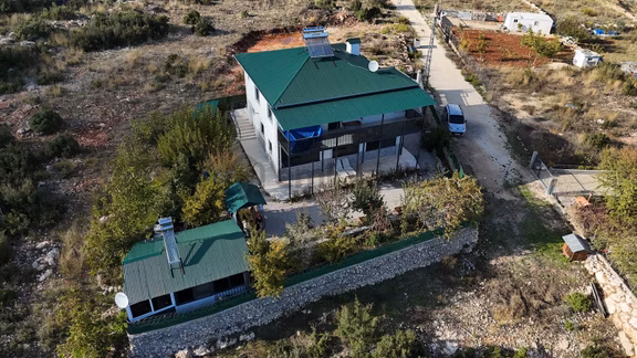 [ata]'dan Arslanlı'da Geniş Teraslı & Bahçeli Müstakil Villa 1