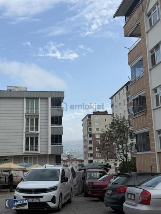 Sezer Emlaktan Kışlada Ucuz Daire 2