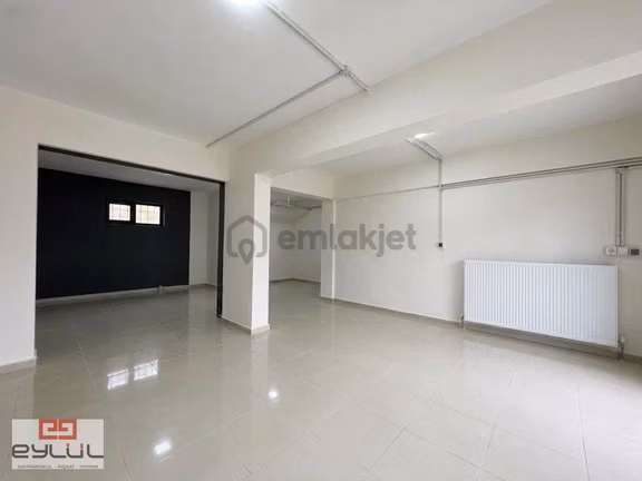 Yenişehir'de Komple Bina Altı 260 M2 İş Yeri 1