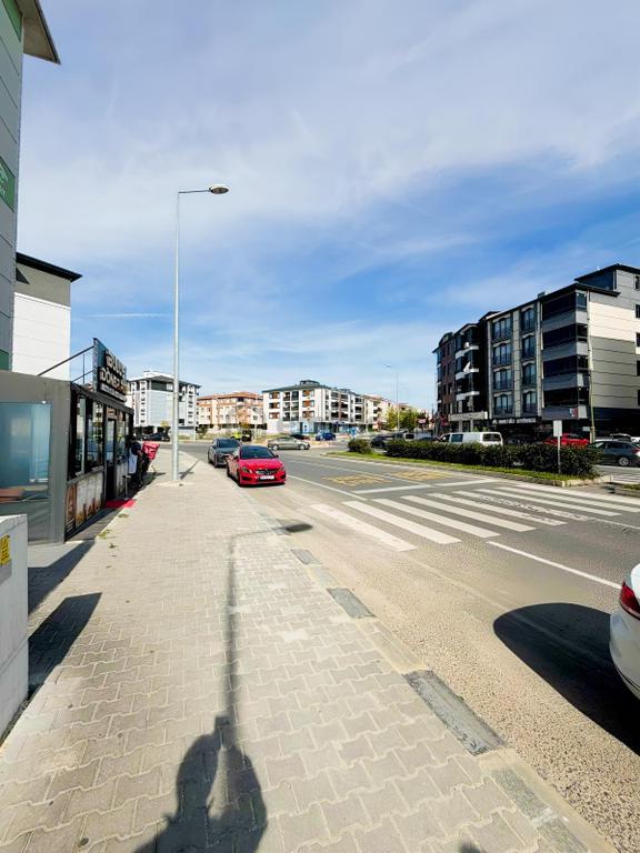 Cemalgurselle Bulvara Cepeh Mükemmel Konumda 100m2 Dükkan 2