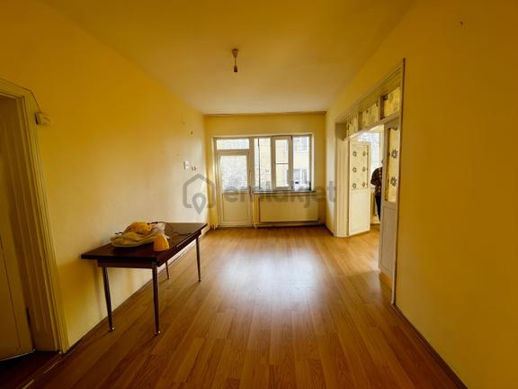 Resital Hes Gayrimenkul'den 3+1 Kiralık Daire 1