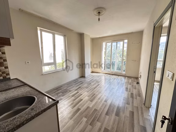 Kültür Mah. 1+1 Eşyasız Kiralık Daire 2.kat +55m² + Asansörlü 1