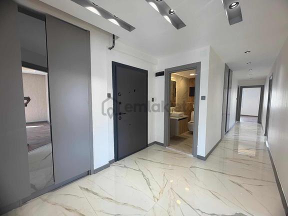 İz'den İçerisi Full Yapılı Xxl Daire 2