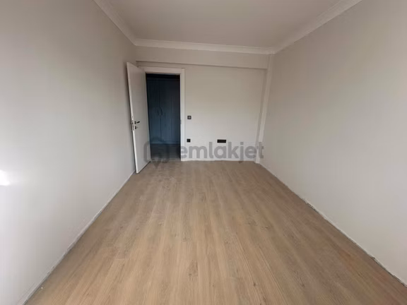 Buluruzdan Edirne Cumhuriyet Mahallesinde Satılık 3+1 Daire 2