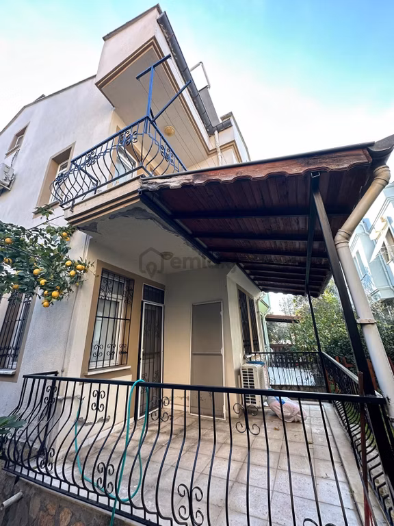 Stop’tan Foça Mahallesi’nde Kaçırılmayacak Satılık 4+1 İkiz Villa 1