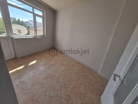 B&u Gayrimenkul'den Akalar'da Bahçeli, Sobalı 2+1 Daire 2