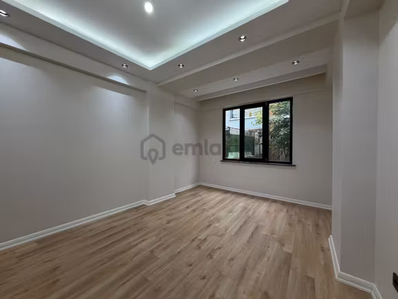 B.paşa Yenidoğan Mah. Kahraman Sk. Yüksek Giriş Satılık Daire 1