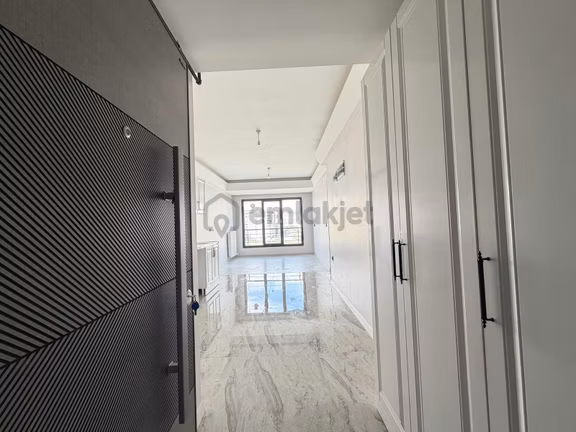 Kiralık 4+0 Daire Şehir Hastanesi Karşısı! 1