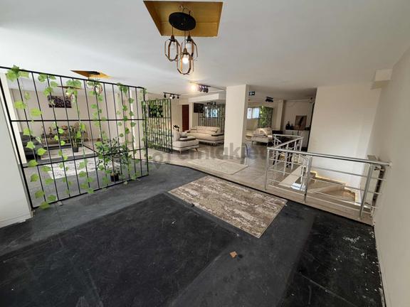Liva Gayrimenkul'den Bulvar Üstü 3 Katlı Kiralık Dükkan 2