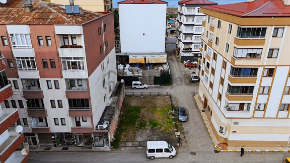 Mabel'den Çarşı İçi 3 Cephe Önü Açık Ticari+konut Arsa 2