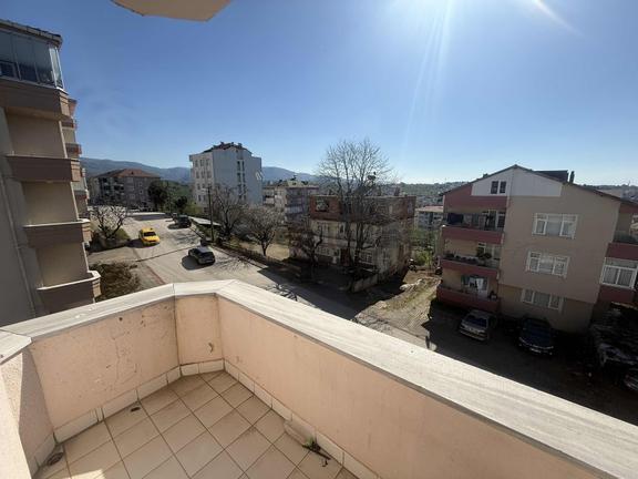 Osmaniye Mahallesinde Doğalgazlı 3+1 Kiralık Daire 2