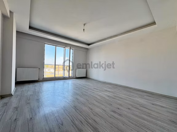 Az-er Yapı'dan Cam Balkonlu İskanlı Kombili Satılık 2+1 Daire!!! 1
