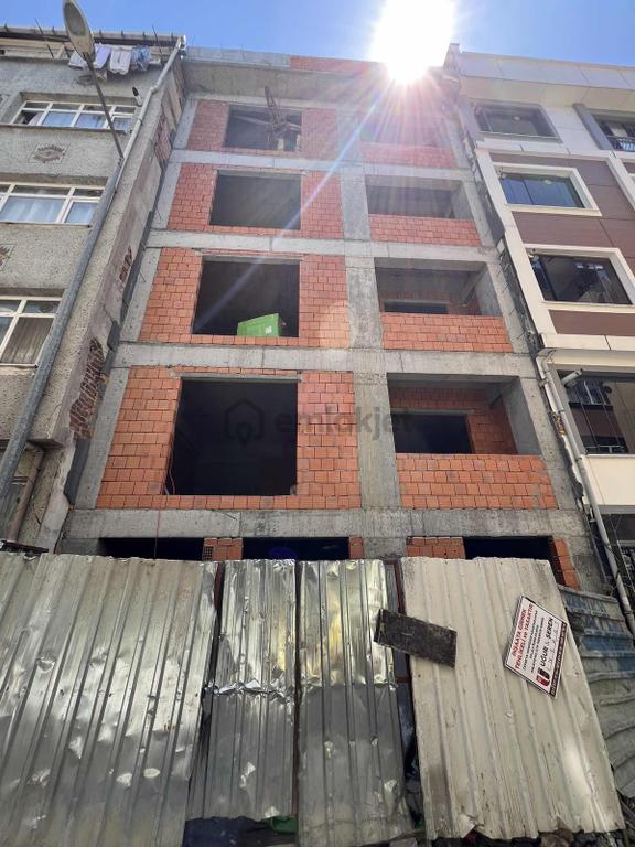 Uğur&şeren İnşaat Ve Emlaktan Satılık 1+1 Sıfır Daire 1