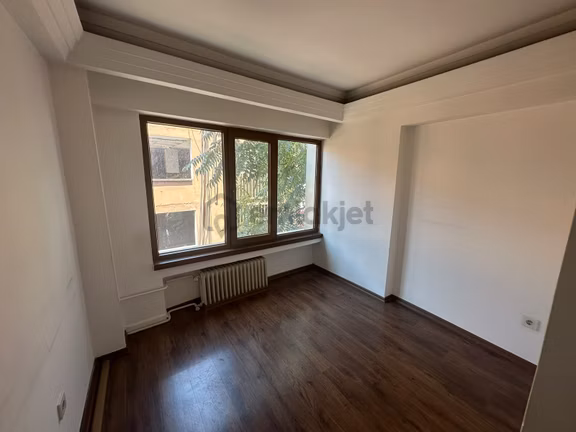 Kadıköy Mühürdar'da Kiralık Ofis Ve Büro 2