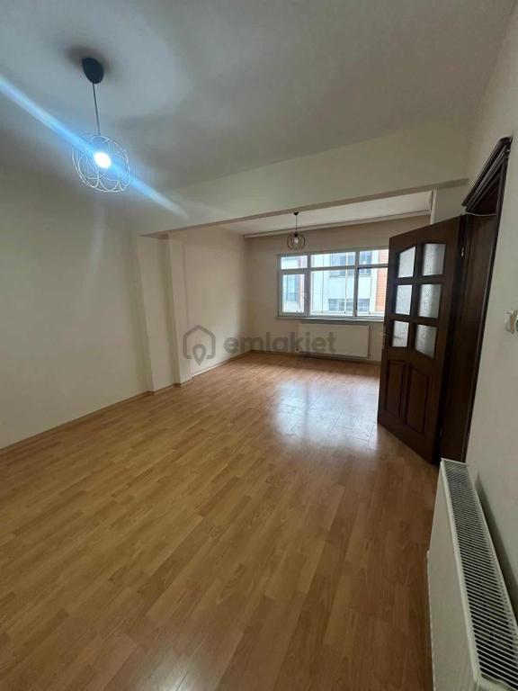 Arıkoğullarından Uğur Mumcu Mah 2+1 110m2 Çift Balkonlu Daire 1