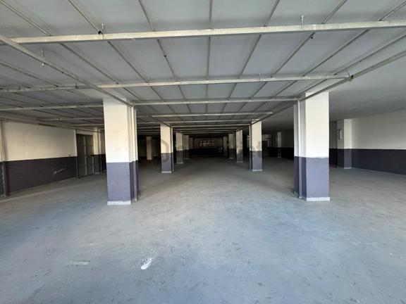 Arıkoğullarından Uğur Mumcu'da 650m2 Kiralık Atölye 1